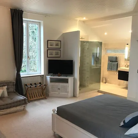 Domaine Du Beau Rivage B&B *
