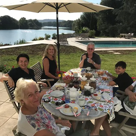 Domaine Du Beau Rivage B&B