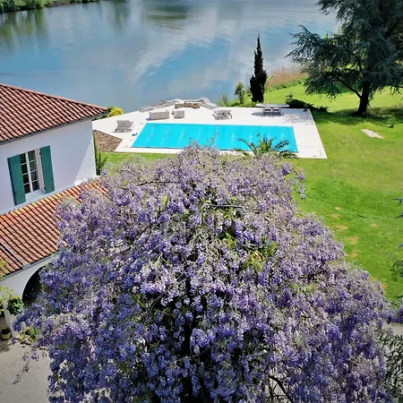 Domaine Du Beau Rivage Bed and breakfast